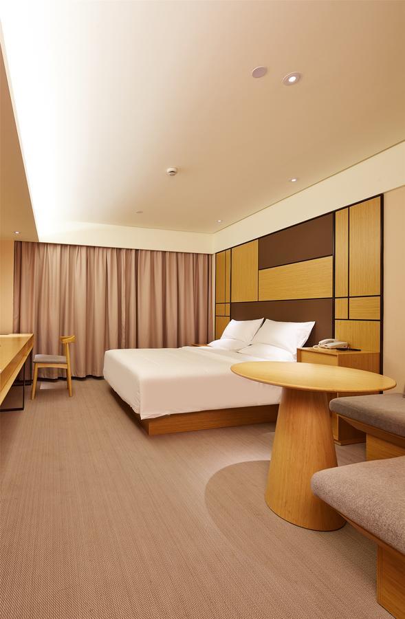 Ji Hotel Beijing Chaoyang Park Exterior photo